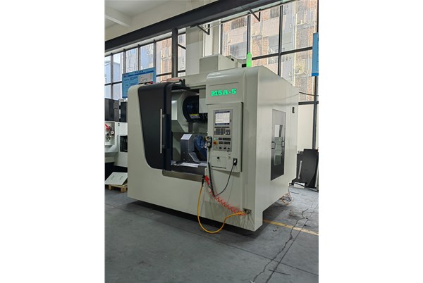 五軸(zhou)聯動加工中心(xīn)精度檢測方法(fǎ)？   