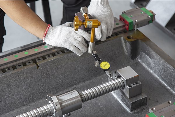 cnc加工中(zhong)心新機的調試方(fang)法